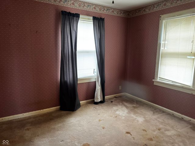 105 E Vinyard Street, Anderson, IN 46012