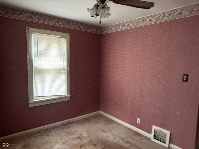 105 E Vinyard Street, Anderson, IN 46012