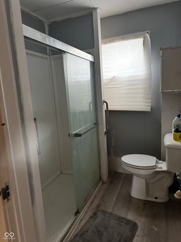 105 E Vinyard Street, Anderson, IN 46012