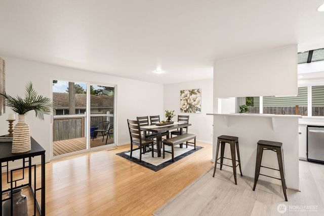 12005 NE 134th Place, Kirkland, WA 98034