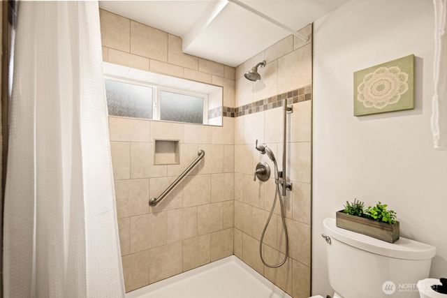 12005 NE 134th Place, Kirkland, WA 98034