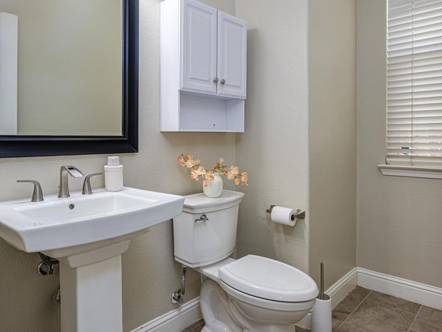 821 Dunbar Ct, Lincoln, CA 95648
