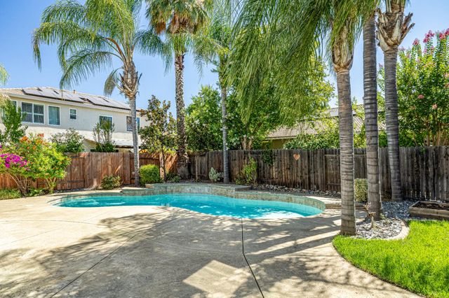 821 Dunbar Ct, Lincoln, CA 95648
