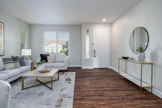 821 Dunbar Ct, Lincoln, CA 95648