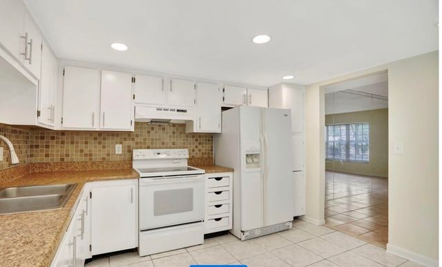3056 Riverside Drive c6, Coral Springs, FL 33065