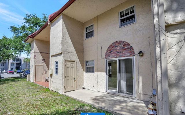 3056 Riverside Drive c6, Coral Springs, FL 33065