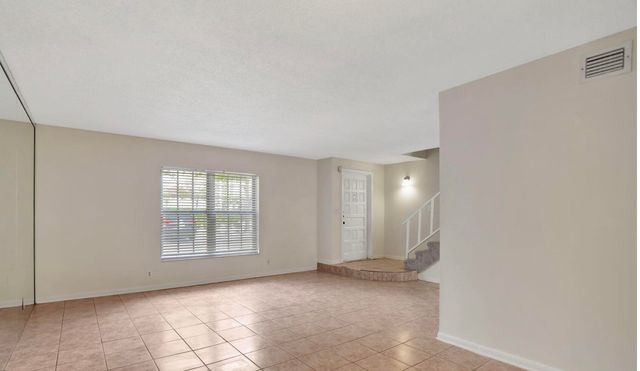 3056 Riverside Drive c6, Coral Springs, FL 33065