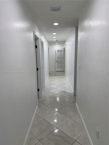 256 NW 82nd Ter, Miami, FL 33150
