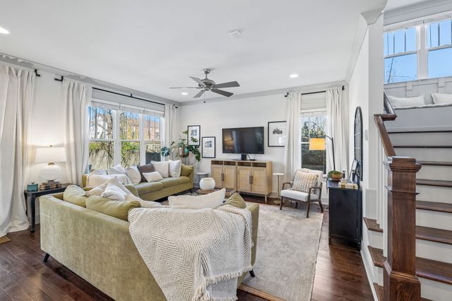 223 Treutland Ave, Nashville, TN 37207