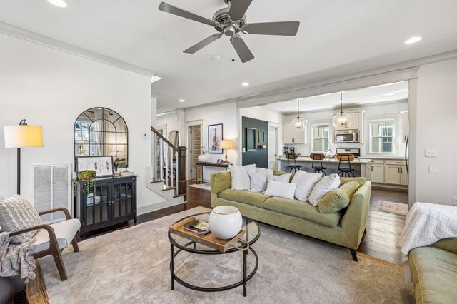 223 Treutland Ave, Nashville, TN 37207