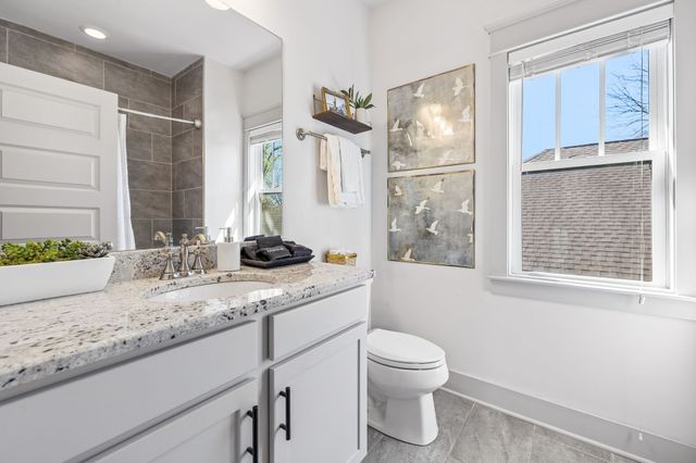 223 Treutland Ave, Nashville, TN 37207