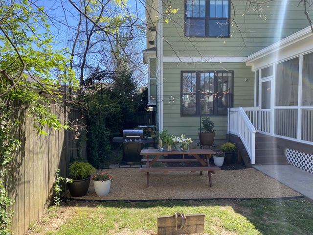 223 Treutland Ave, Nashville, TN 37207