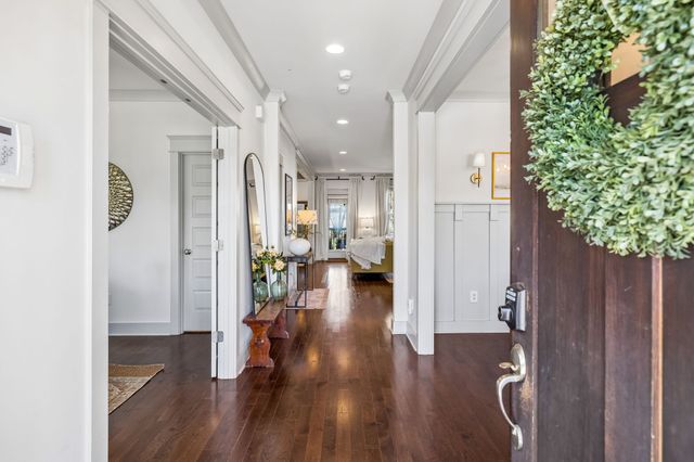 223 Treutland Ave, Nashville, TN 37207