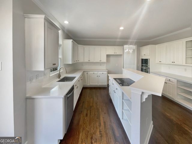 410 Hamilton Park Drive, Roswell, GA 30075