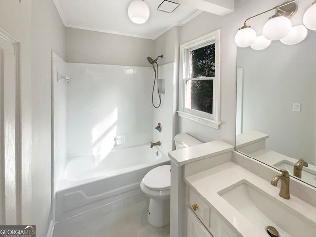 410 Hamilton Park Drive, Roswell, GA 30075