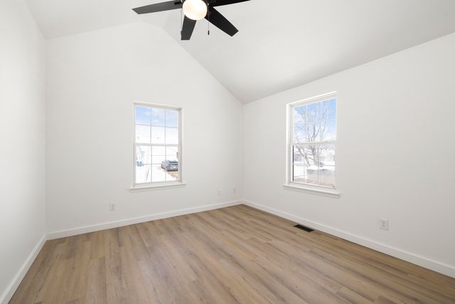 826 S Hickory Lane, Nixa, MO 65714