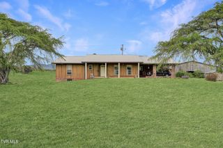 90 Birds Bridge Road, Greeneville, TN 37743
