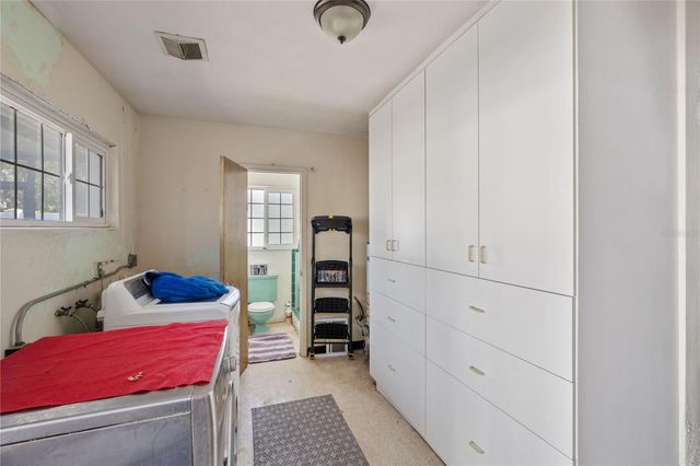 820 3RD AVENUE SW, Largo, FL 33770