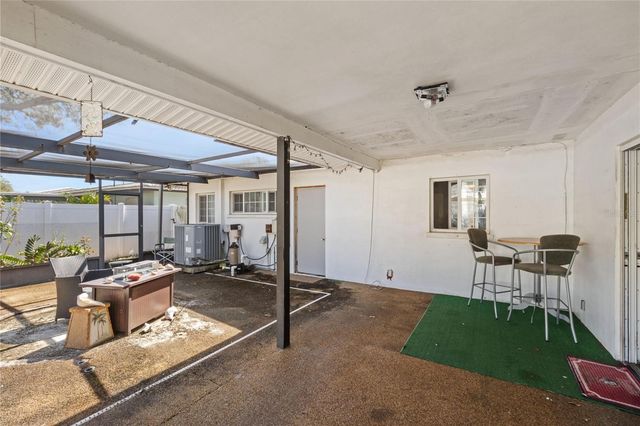 820 3RD AVENUE SW, Largo, FL 33770