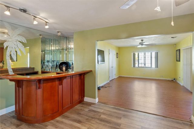 820 3RD AVENUE SW, Largo, FL 33770