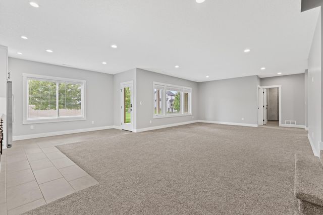 2108 Whitlee Lane SW, Rochester, MN 55902