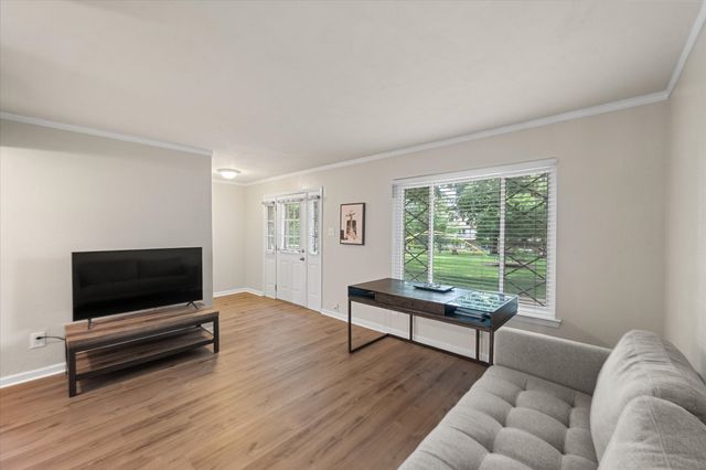 370 Westview Terrace, Arlington, TX 76013