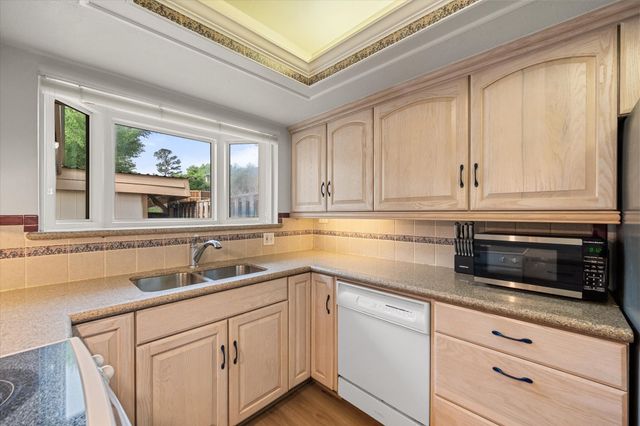 370 Westview Terrace, Arlington, TX 76013