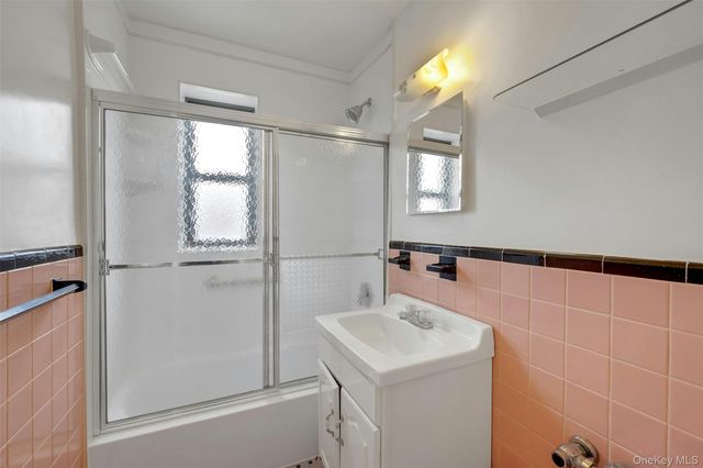 620 Pelham Road 6J, New Rochelle, NY 10805