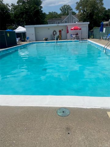 620 Pelham Road 6J, New Rochelle, NY 10805