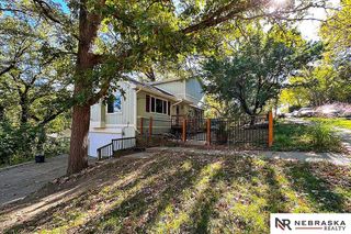 1605 Farrell Drive, Bellevue, NE 68005