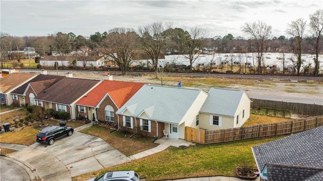 9 Holly Hill CT, Portsmouth, VA 23702