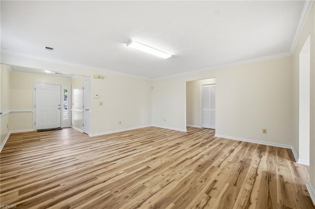 9 Holly Hill CT, Portsmouth, VA 23702