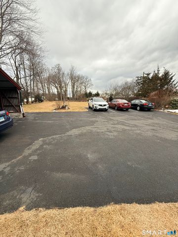 624 Pine Street 1 Fl, Bristol, CT 06010