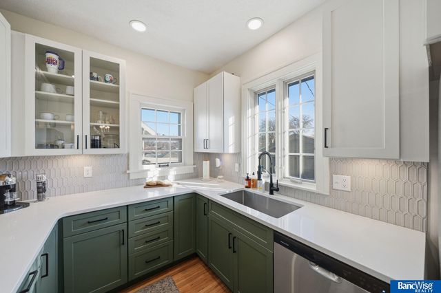 2644 S 12th Street, Lincoln, NE 68502