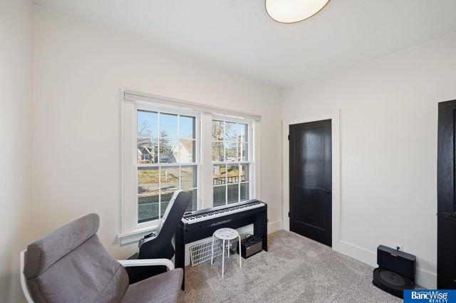 2644 S 12th Street, Lincoln, NE 68502