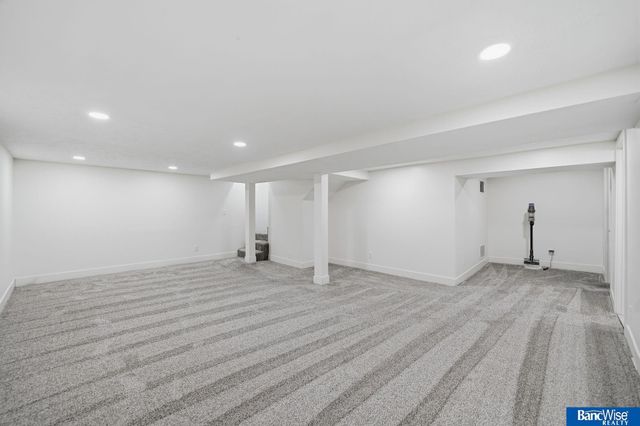 2644 S 12th Street, Lincoln, NE 68502