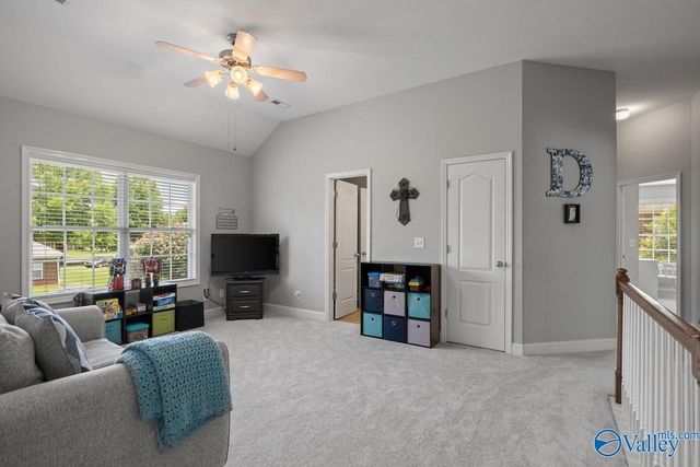 5107 Creekstone Drive, Owens Cross Roads, AL 35763