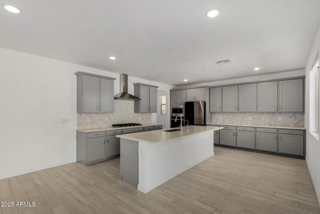 18038 W VOGEL Avenue, Goodyear, AZ 85338