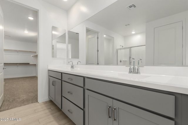 18038 W VOGEL Avenue, Goodyear, AZ 85338