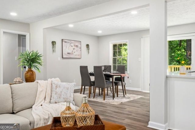2356 Cambridge Street, Snellville, GA 30078