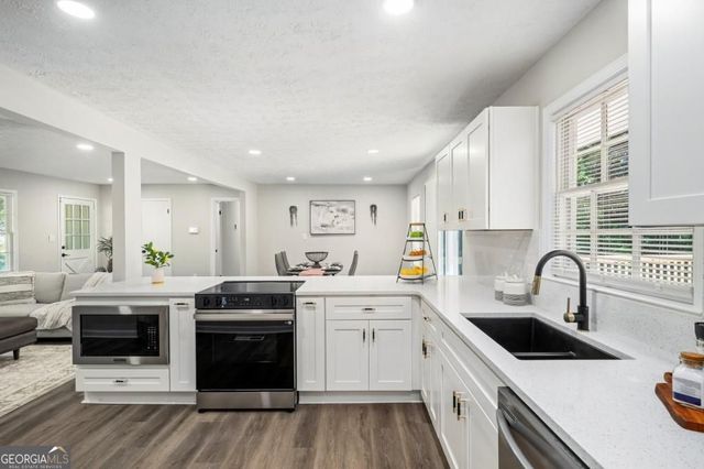 2356 Cambridge Street, Snellville, GA 30078