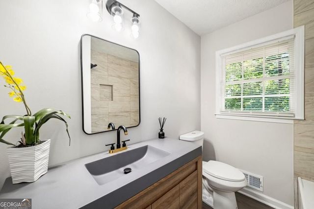 2356 Cambridge Street, Snellville, GA 30078