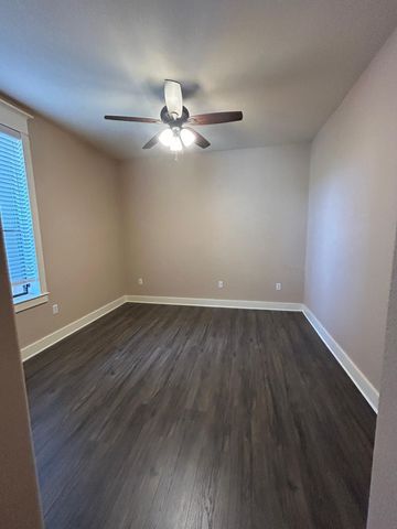 6608 Lantern View DR 202, Jonestown, TX 78645