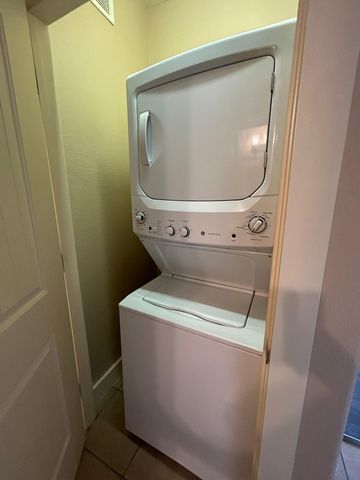 6608 Lantern View DR 202, Jonestown, TX 78645