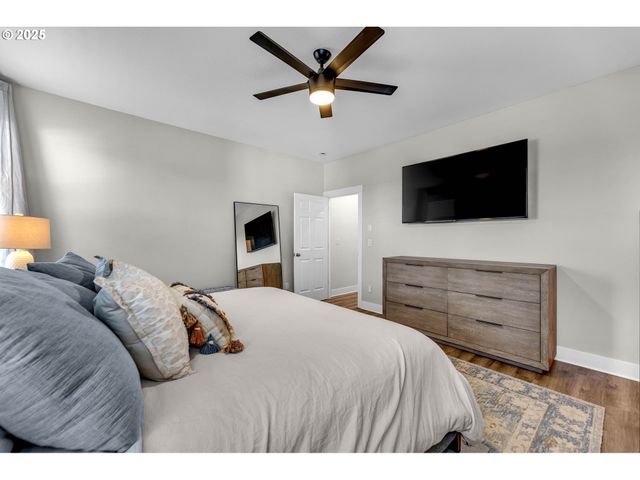 2217 Nw 110TH Cir, Vancouver, WA 98685
