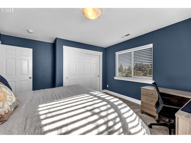 2217 Nw 110TH Cir, Vancouver, WA 98685