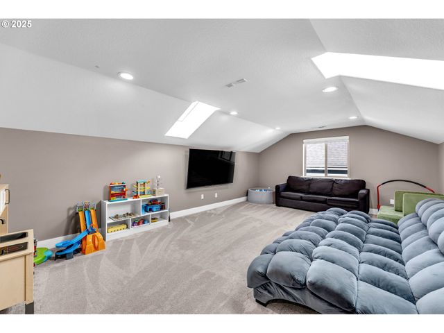 2217 Nw 110TH Cir, Vancouver, WA 98685