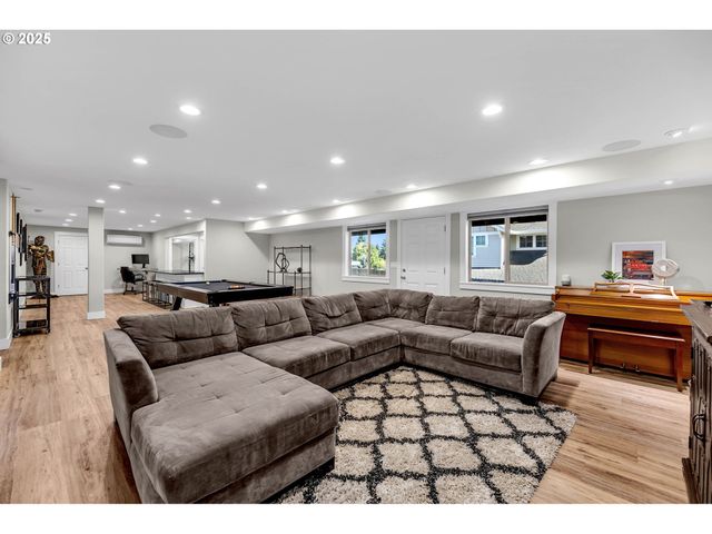 2217 Nw 110TH Cir, Vancouver, WA 98685