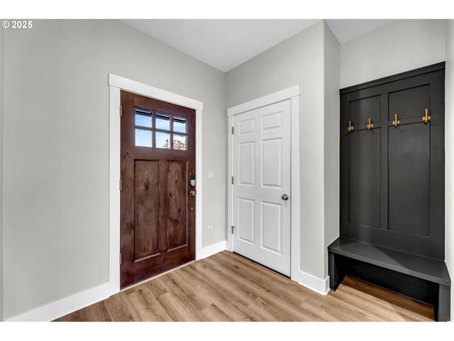 2217 Nw 110TH Cir, Vancouver, WA 98685