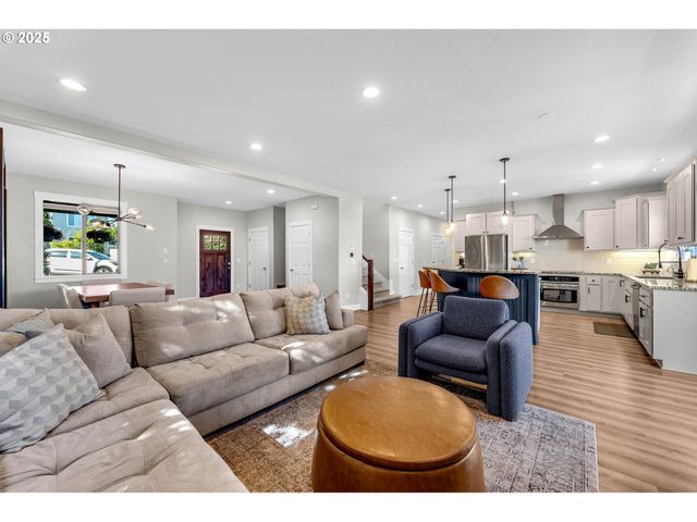 2217 Nw 110TH Cir, Vancouver, WA 98685